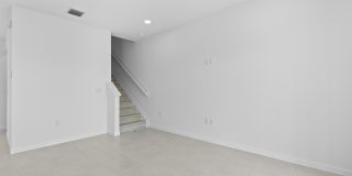 4404 Longwood Lake Square Gallery 27