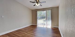 13426 Tyringham St Gallery 10