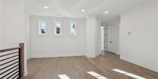 10365 Waters Road Gallery 45