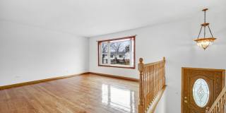 4 Bed 2.5 Bath in Des Plaines Gallery 7