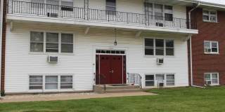 1321 Maple Street Gallery 1