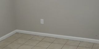 1043 Mount Street Gallery 6