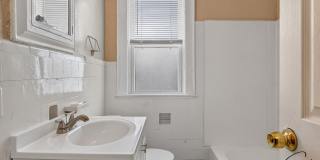 $1675 - Fitzgerlad Brick 3 Bedroom 2 Bath Gallery 21
