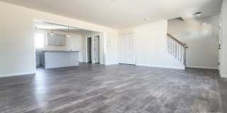 10 SKIP LN Gallery 2