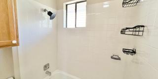 Freshly Renovated 2BD/2.5BA Townhouse in Exclusive Horseshoe Bay Community! Gallery 26