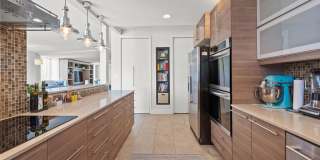 2/2 luxury pool home in Sarasota, unfurnished annual rental Gallery 13