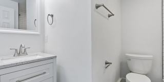 Brand New Remodel - 4BR / 2BA Home in Manchester - In-Unit Laundry, Convenient Location - Available August 5th! Gallery 13