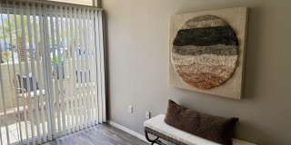 Carlyle Townhomes Gallery 24