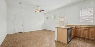 1133 E Buckingham Avenue Gallery 24