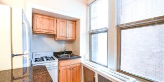 The Cortland Gallery 8