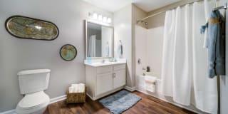 Summerlin Ridge Apartments Gallery 30