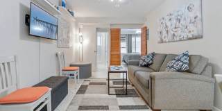 Fully Furnished Pet Friendly Waikiki 1-Bedroom Condo Near Ala Moana Fully Furnished Pet Friendly Waikiki 1-Bedroom Condo Near Ala Moana Gallery 1