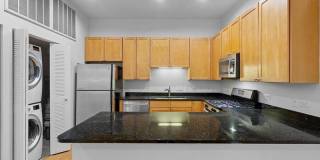 945 N Howe Gallery 7