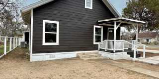 NOW AVAILABLE - Fully Remodeled 3-Bedroom Home w/ Bonus Room!! Gallery 21