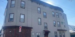 139 Ray St Gallery 1