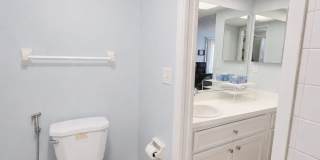 Fully Furnished Condo in Prestigious Guard-Gated Golf Community Gallery 20