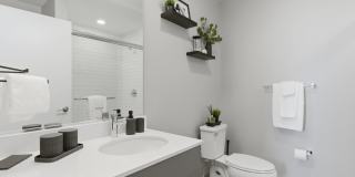 Post Chicago Gallery 72