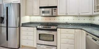 Beautifully Appointed Townhome in Historic Old Town Alexandria Gallery 8