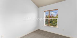 *MOVE-IN SPECIAL!* 3 BD I 2.5 BA Beaverton Townhome Gallery 20