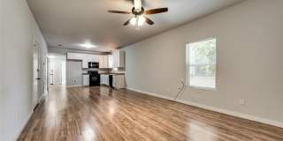 626 W Crawford Street Gallery 1