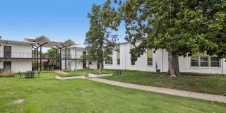 Chateau Gallery 13