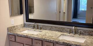 **STUNNING 4 BEDROOM/3 BATHROOM/2 CAR GARAGE/GATED COMMUNITY HOME IN MESA (SOUTHERN & LINDSAY)** Gallery 27