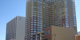 The Montage One Bedroom 19th Floor Condo *Pet Friendly* Gallery 1