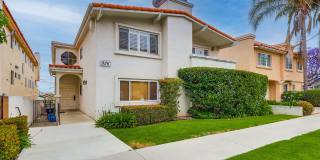 A Must SEE! Specious 3 Bedroom 2 bath upstairs condo Gallery 1