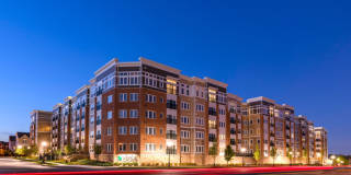 Verde at Howard Square East Gallery 29