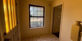 Union Schools-Peters Elementary, 4 bedroom, 2 bath, 2 car garage. Gallery 4