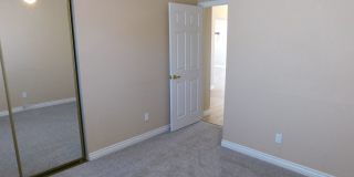 GORGEOUS SINGLE STORY WITH MANY UPGRADES*3 BEDROOMS*SPARKLING POOL AND SPA! Gallery 10