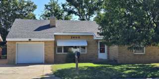Spacious cozy 3 Bed Home! New Carpets!! Gallery 1