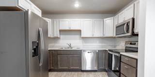 1050 Valley Dr Gallery 1