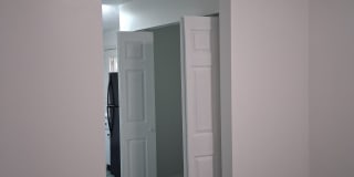 1744 West 28th Street Gallery 7