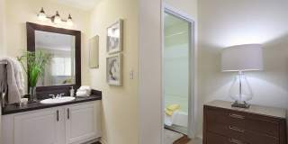 Coral Club Apartment Homes Gallery 10