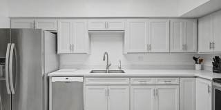 ALL UTILITIES, WIFI AND FURNITURE INCLUDED!! Beautiful Fully Furnished Home with Upgrades & Community Amenities! Gallery 14