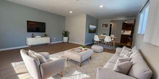 Centrally located One bedroom, One bath house | Available Now Gallery 3