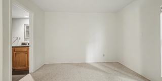 5736 N 25th Street Gallery 23