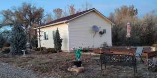 Cabin Style Home - Fully Furnished includes utilities Gallery 1