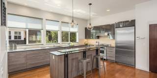 3bd/2.5ba Seattle Home Gallery 4