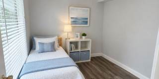 3 Bedrooms in a large private fenced lot. This is an East Orlando Gem! Furnished or Unfurnished option 3 Bedrooms in a large private fenced lot. This is an East Orlando Gem! Furnished or Unfurnished option Gallery 14