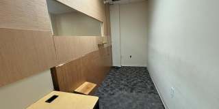 1 E MARKET Street Gallery 4