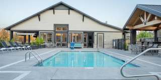 Edgewater at the Cove Gallery 24