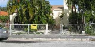 1023 SW 12th Ct Gallery 1