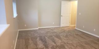 Beautiful 6 Bed 3 bath in Springville!! Gallery 19