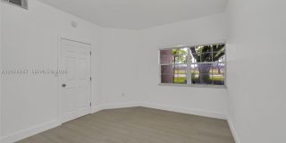 2421 NW 96th Ter Gallery 23