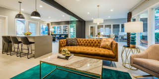 Crestwood Place Apartments Gallery 14