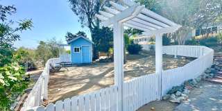 Beautiful Home, in Quiet Country Setting, Large, Private, Fenced Yard Space, with Landscaper Included! Gallery 35