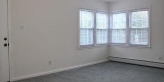 102 Paterson Ave Gallery 5