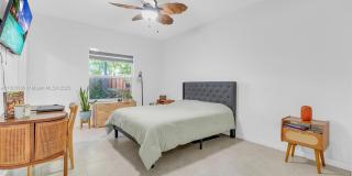 424 NE 4th Ave Gallery 19